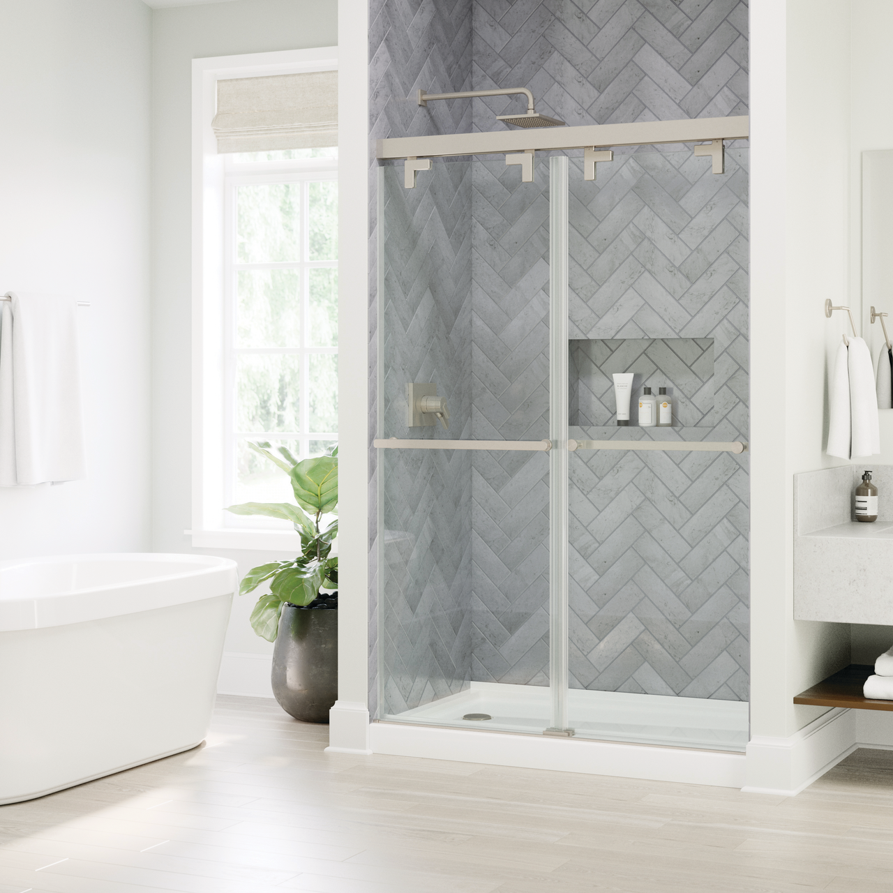 48" Shower / Clear / Brushed Nickel (Shower Door)