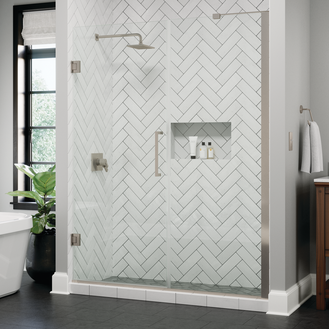 60" Shower / N/A / Brushed Nickel (Shower Door)