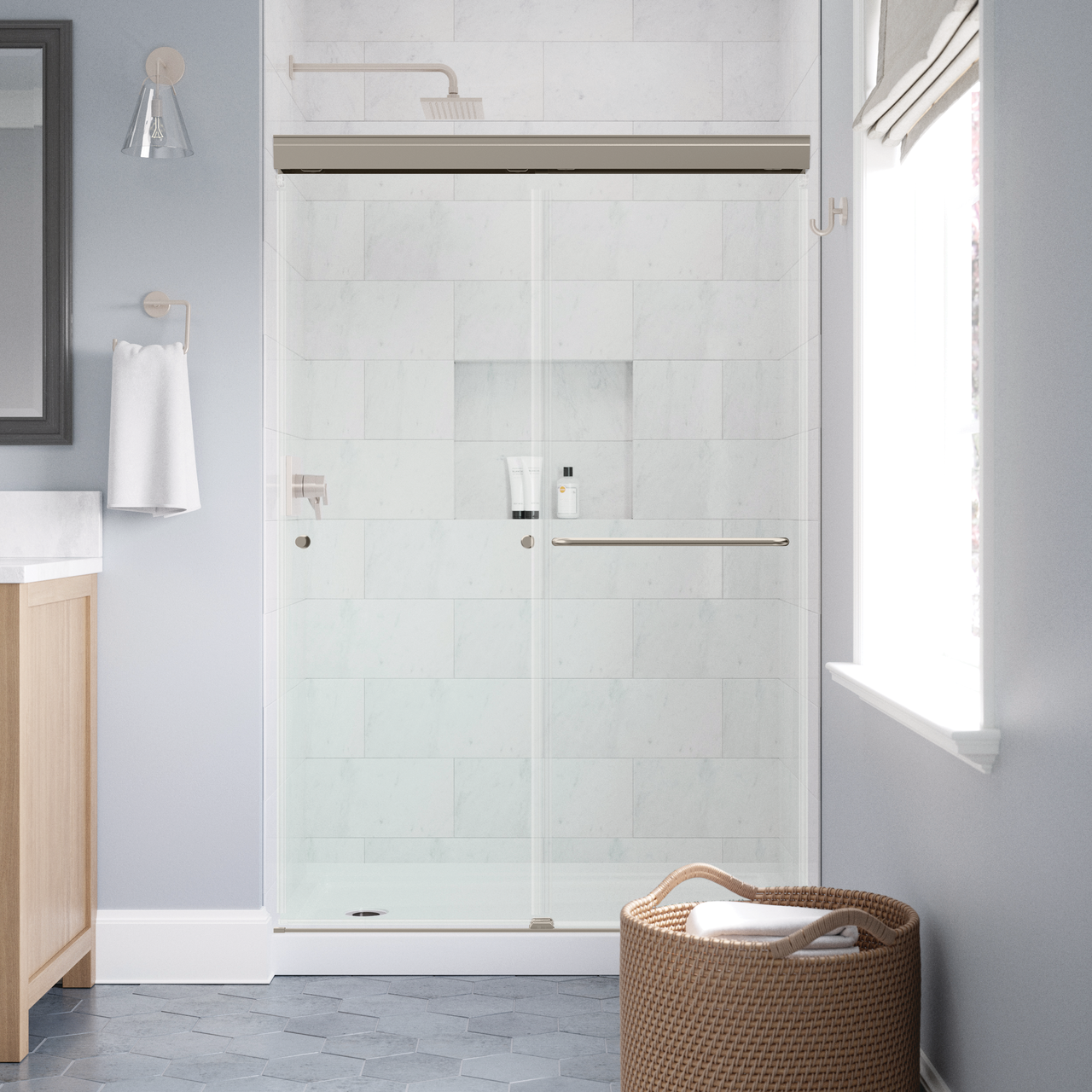 48" Shower / Clear / Brushed Nickel (Shower Door)