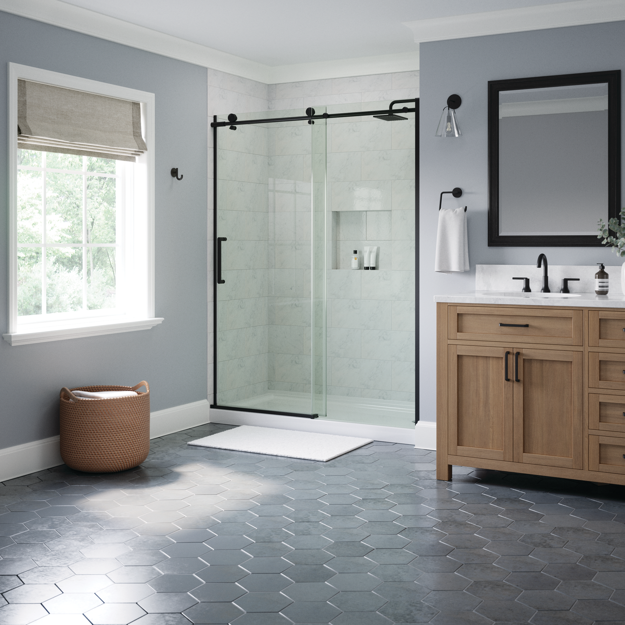 60" Shower / Clear / Matte Black