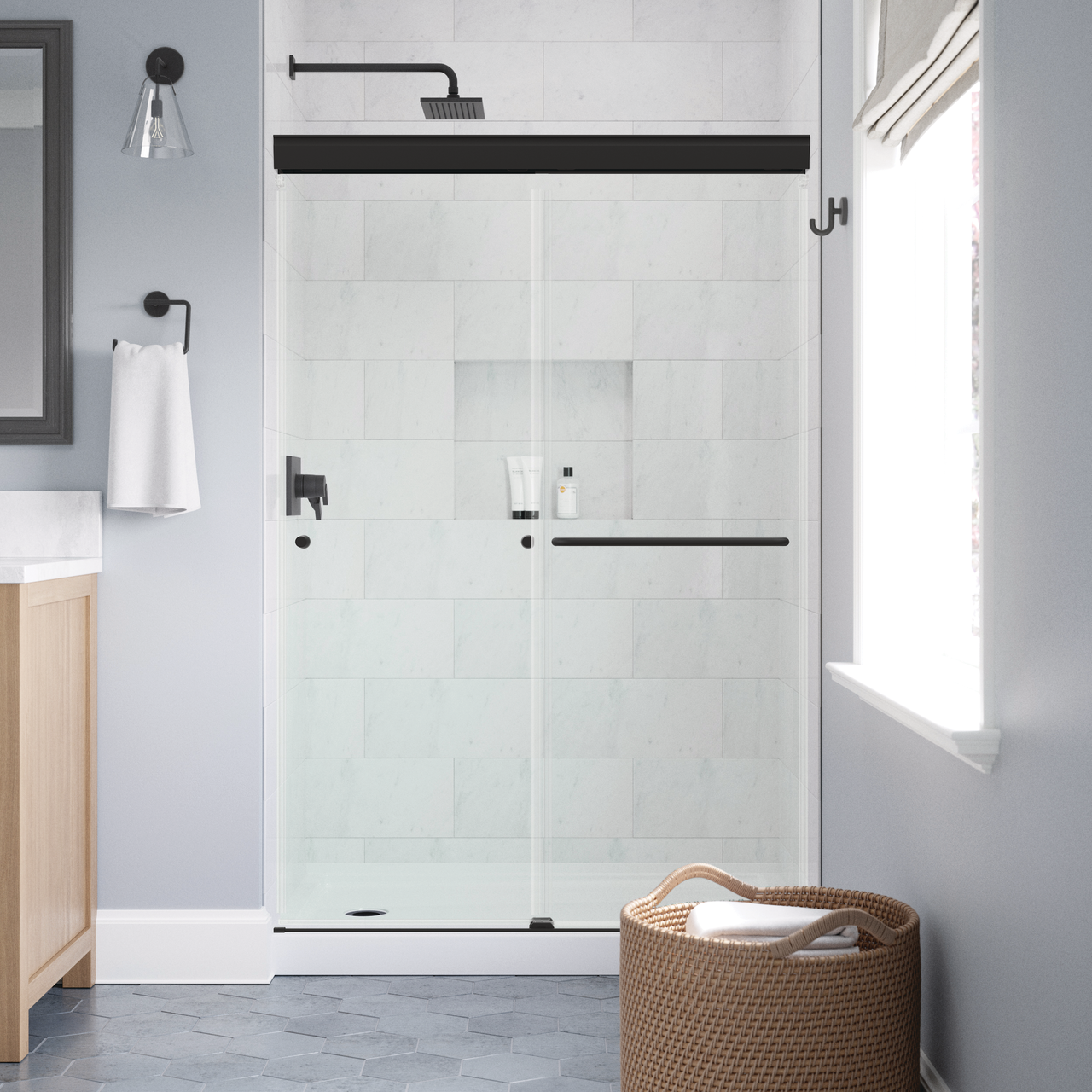 48" Shower / Clear / Matte Black