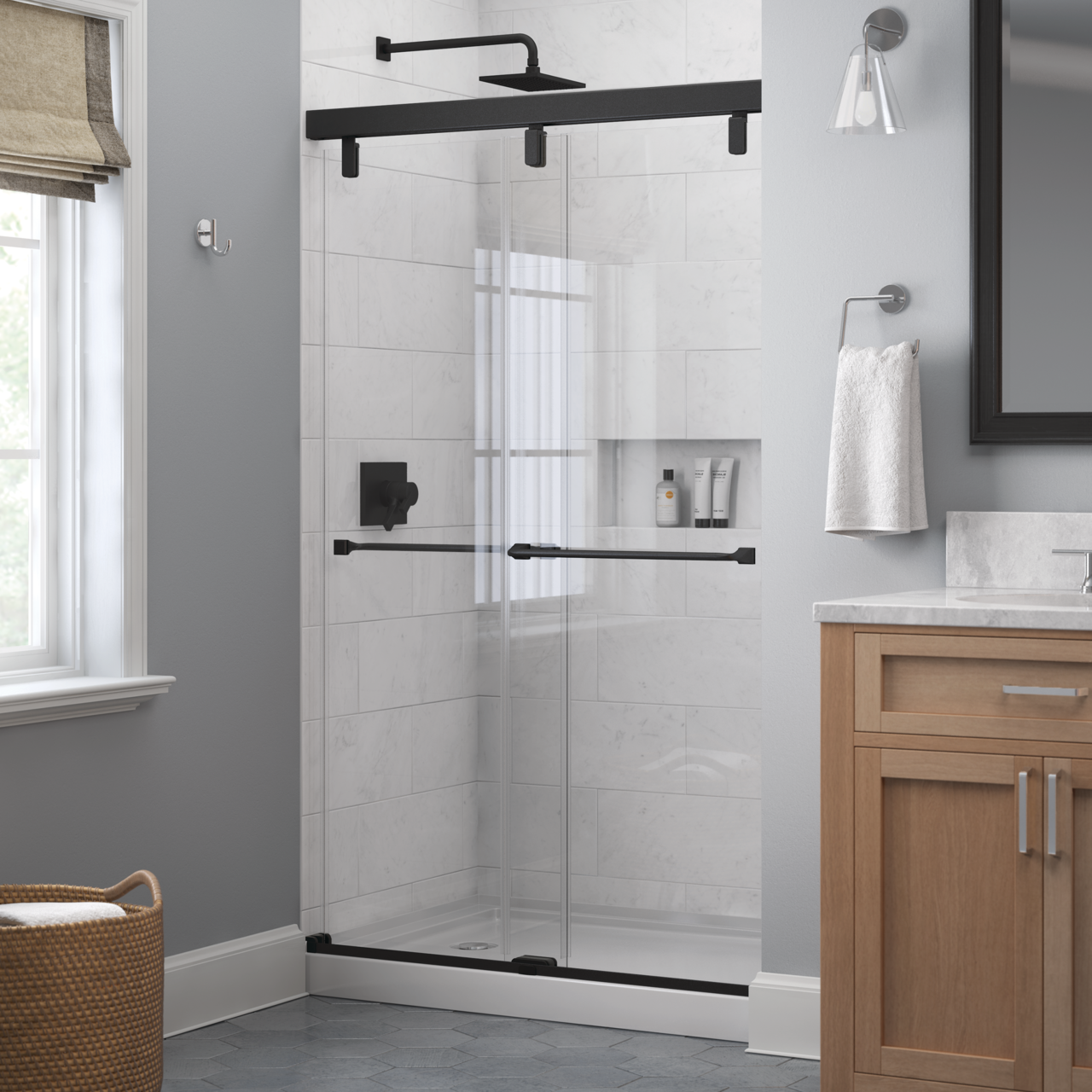 48" Shower / Clear / Matte Black