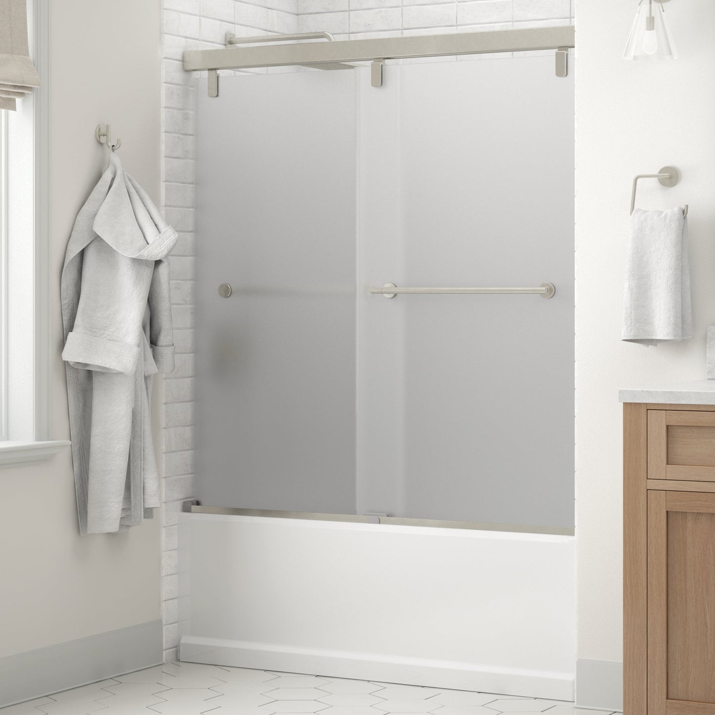 60" Bathtub / Frosted / Delta Brushed Nickel