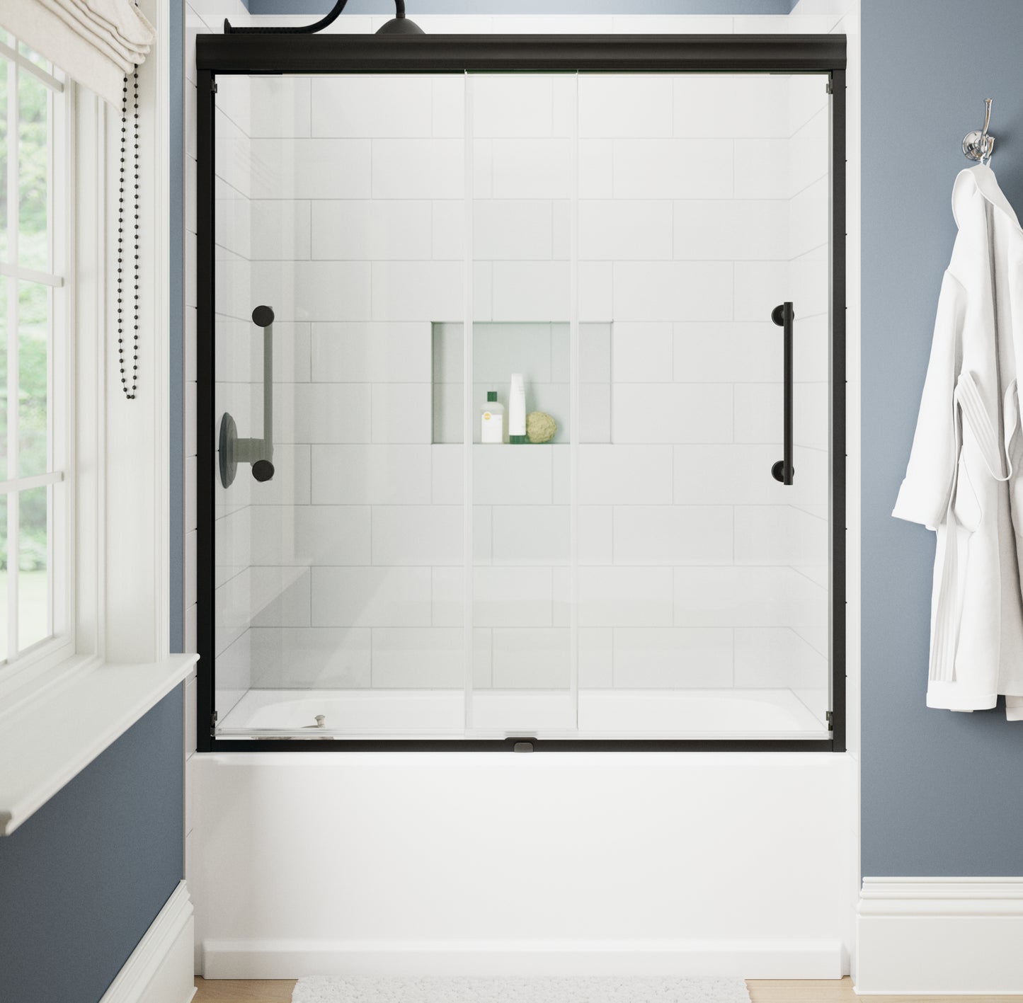 60" Bathtub / Clear / Matte Black