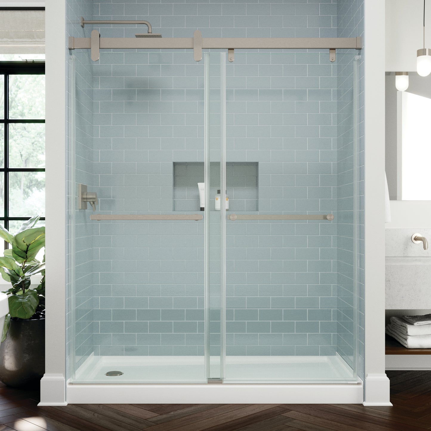 60" Shower / Clear / Brushed Nickel (Shower Door)