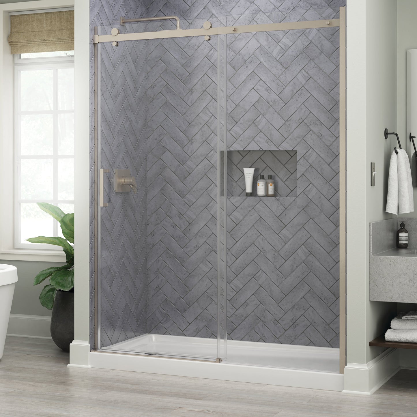 60" Shower / Clear / Delta Brushed Nickel